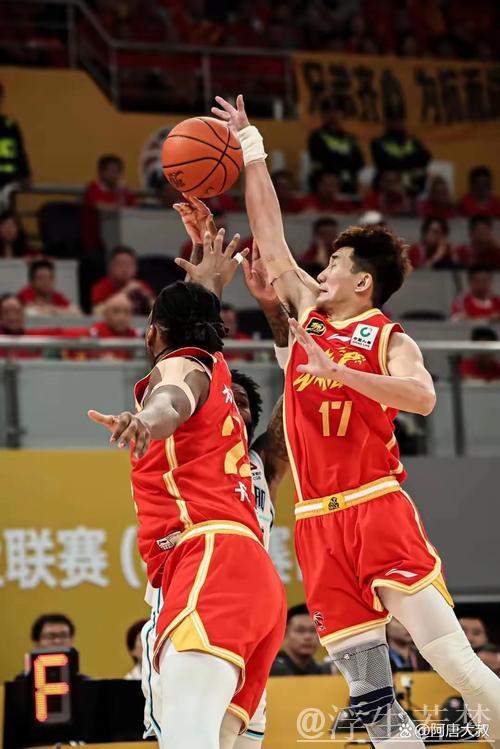 广厦揭幕战大胜黑马，5国手+4外援豪阵堪比CBA版‘雷霆’